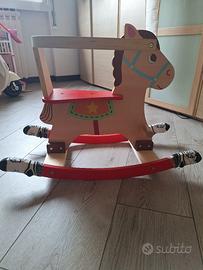 cavallino a dondolo legno
