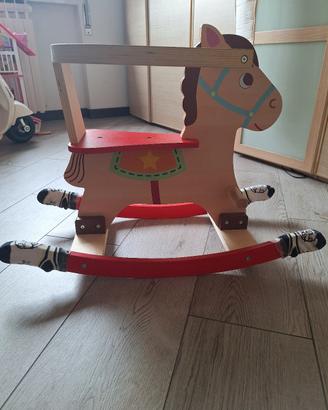 cavallino a dondolo legno