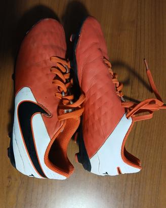 scarpe calcio bambino Nike Tiempo misura 35.5