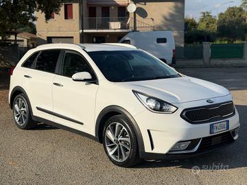 Kia e-Niro 1.6 GDI Full Hybrid Garanzia 12 Mesi Un