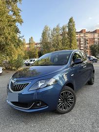 Lancia Ypsilon 1.0 hybrid gold