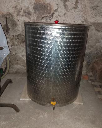 Cisterna acciaio inox per vino 200 litri
