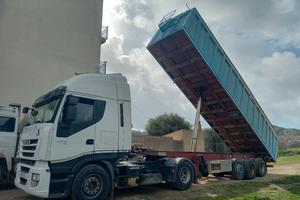 trattore iveco stralis con semirimorchio 