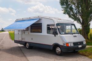 Laika LASERHOME 6.60 IVECO 2.5 TD MOTORE CON SOLI 