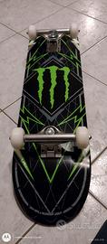 Skateboard  Monster  NUOVO