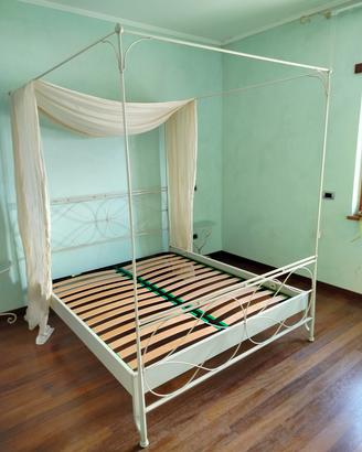 Letto in ferro battuto a baldacchino Cantori+ rete