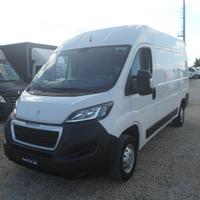 Fiat Ducato furgone medio alto