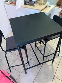 Tavolo alto IKEA SANDSBERG + sedia bar STIG neri