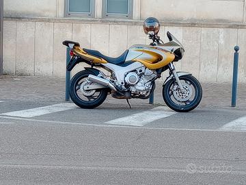 Yamaha TDM 850