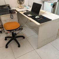 Tavolo Lavoro con cassettiera