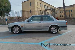 BMW 318 i