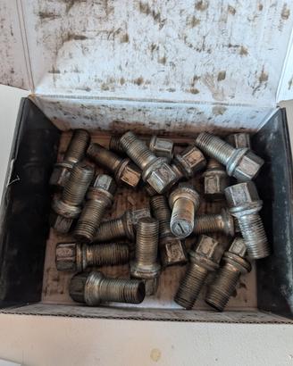Kit 20 bulloni M14x1,5x28 a testa sferica