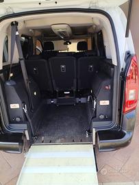 Citroën Berlingo 1.5 BlueHDi disabili ribassato