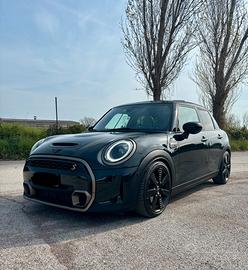 Mini Cooper S 2.0 Resolute edition 5p permuta aut
