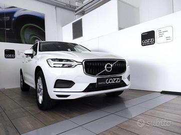 VOLVO XC60 (2017-->) - XC60 T5 AWD Geartronic Busi