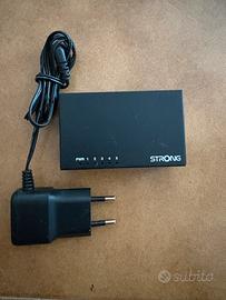 switch Ethernet Strong a 5 porte.
