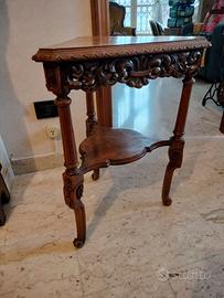 tavolino antico triangolare