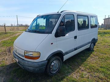 Renault master 2.5 9 posti 