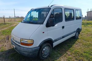 Renault master 2.5 9 posti 