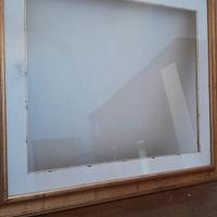 cornice con vetro