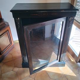 vetrinetta antica in ebano 