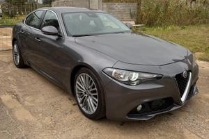 Alfa Giulia 2.2 180cv AT8