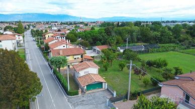 VILLA SINGOLA A SAN MARTINO DI LUPARI
