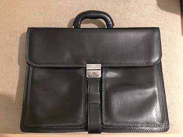 The bridge borsa in vera pelle nera