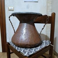 Anfora stagnata e placcata in rame all'esterno 