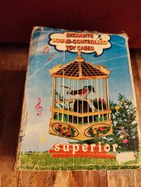 Gabbietta vintage con uccellino sonoro 