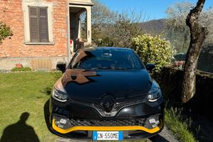 Renault Clio IV RS18  (numero 0077) 220cv 1.6 edc
