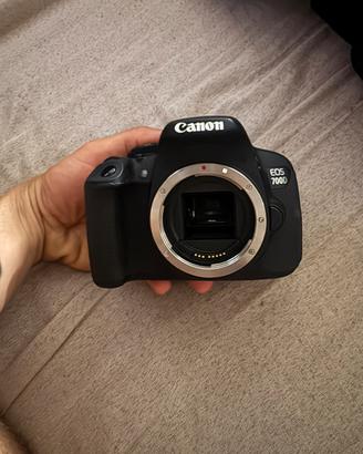 Canon eos 700d con obiettivi