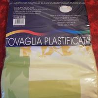 tovaglia plastificata 130*230 cm.