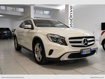 MERCEDES-BENZ GLA 220 CDI Automatic Executive