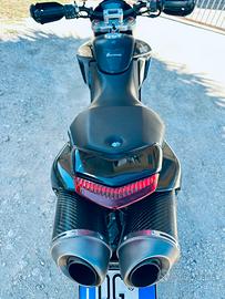 Ducati hypermotard 1100