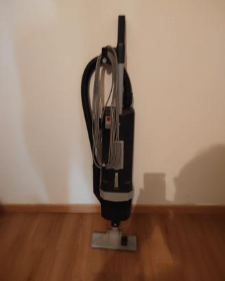 aspirapolvere professionale 