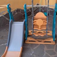 scivolo ed altalena per bambini