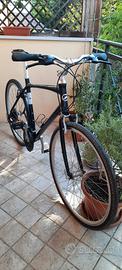 Bici ibrida Giant CRS 3