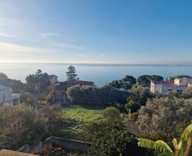 Panoramicissima villa quadrilivelli Margine Rosso