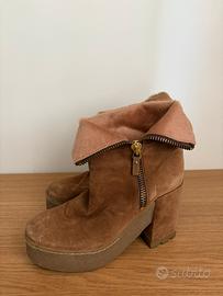 Stivaletto in pelle scamosciata Vic Matie