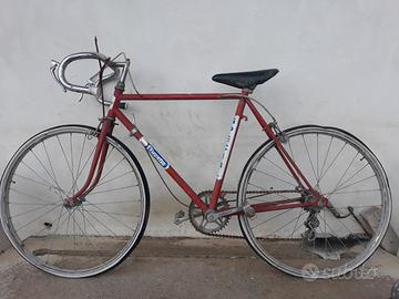 Bicicletta corsa viscontea super oro
