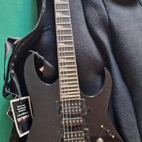 chitarra ibanez +amplificatore fender nuovissimi