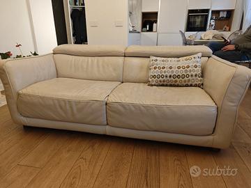 Divano letto in pelle mod.Notturno Divani& Divani 