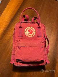 Zainetto Kanken mini Fjallraven rosso