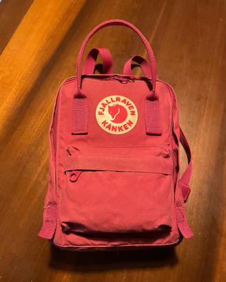 Zainetto Kanken mini Fjallraven rosso