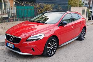 Volvo v 40 Cross Country allestimento Summun 