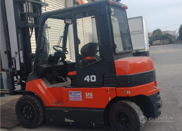 Carrello elevatore (muletto) a batteria