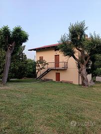 casa vacanze con ampio giardino e spazio esterno
