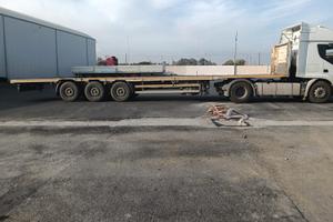 Semirimorchio Pianale Tirsan