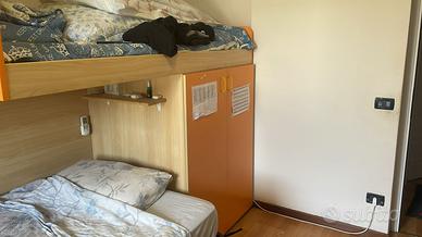 cameretta bambino con tre letti